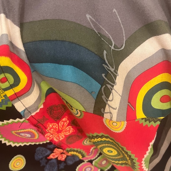 Desigual dress medium with appliqués EUC - Picture 10 of 12